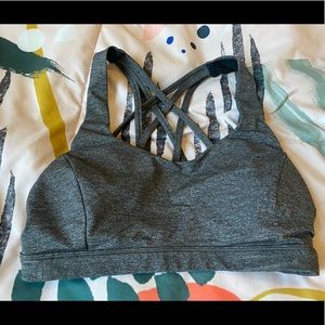 Lululemon sports bra